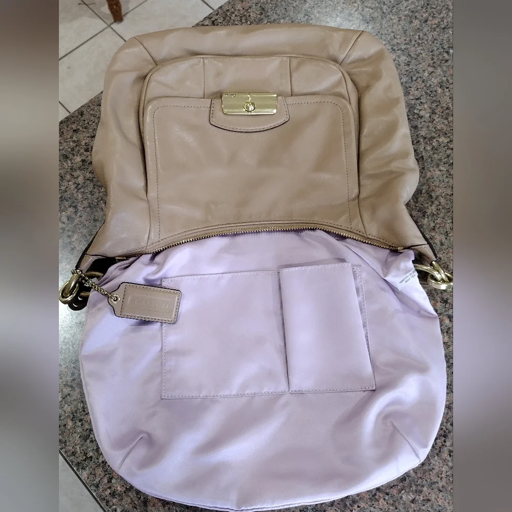 Coach Kristin Hobo soft  Leather Bag